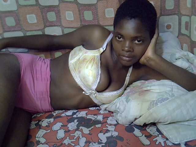 Slender-kerry live cam on BongaCams