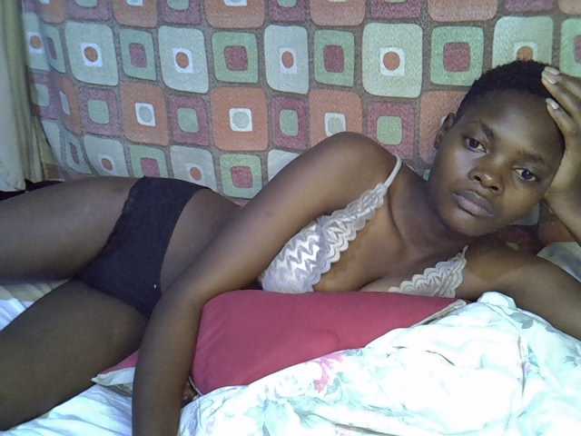 Slender-kerry live cam on BongaCams