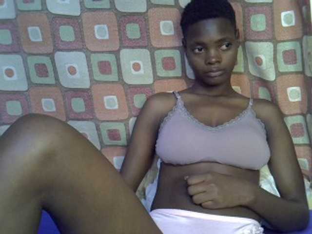 Slender-kerry live cam on BongaCams