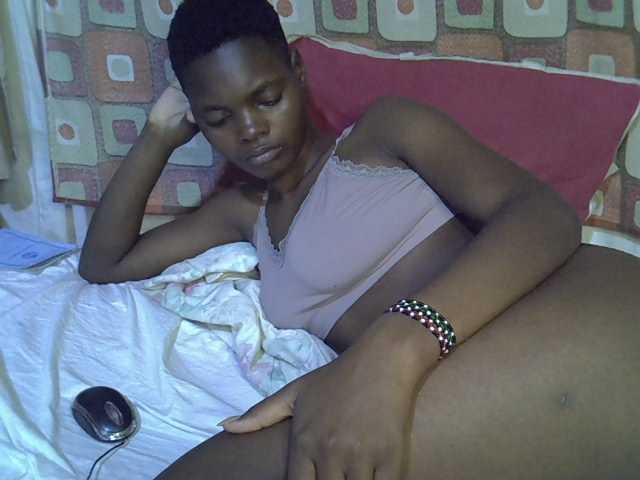 Slender-kerry live cam on BongaCams