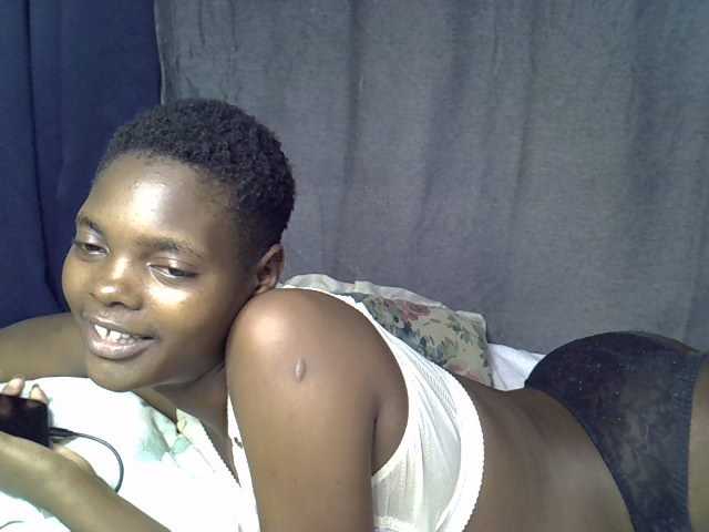 Slender-kerry live cam on BongaCams