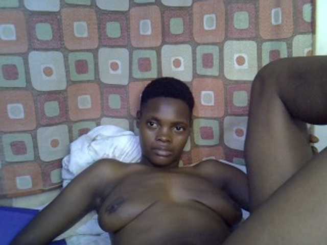 Slender-kerry live cam on BongaCams