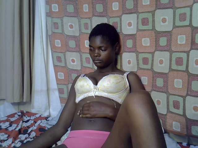 Slender-kerry live webcam show