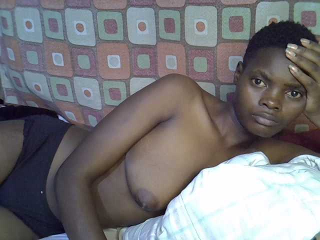 Slender-kerry live cam on BongaCams