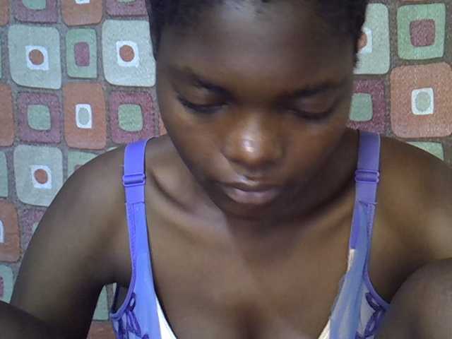 Slender-kerry live cam on BongaCams