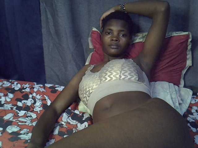 Slender-kerry live cam on BongaCams
