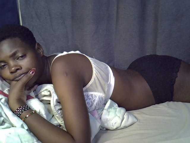 Slender-kerry live cam on BongaCams