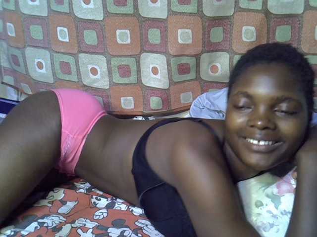 Slender-kerry live cam on BongaCams