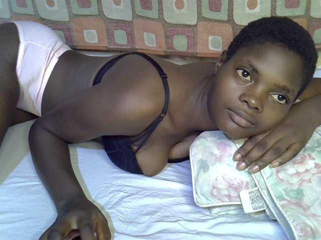 Slender-kerry live cam on BongaCams