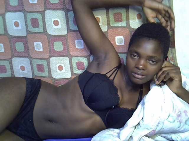 Slender-kerry live cam on BongaCams