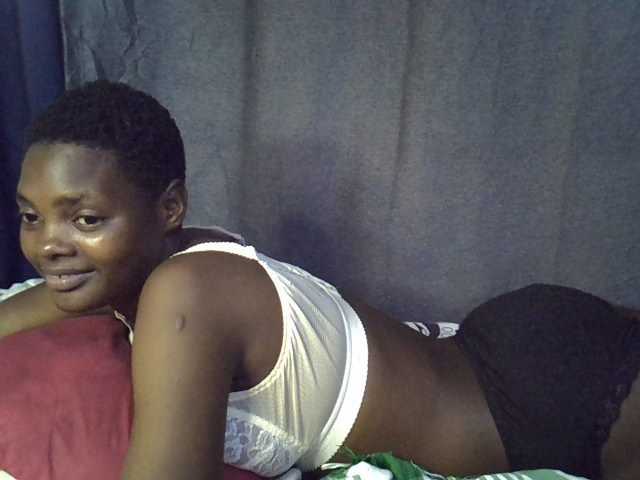 Slender-kerry live cam on BongaCams