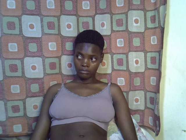Slender-kerry live cam on BongaCams