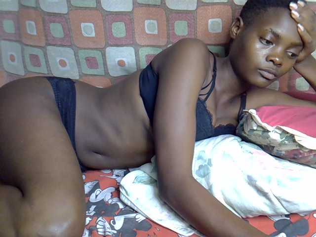 Slender-kerry live cam on BongaCams
