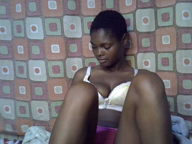 Slender-kerry live cam on BongaCams