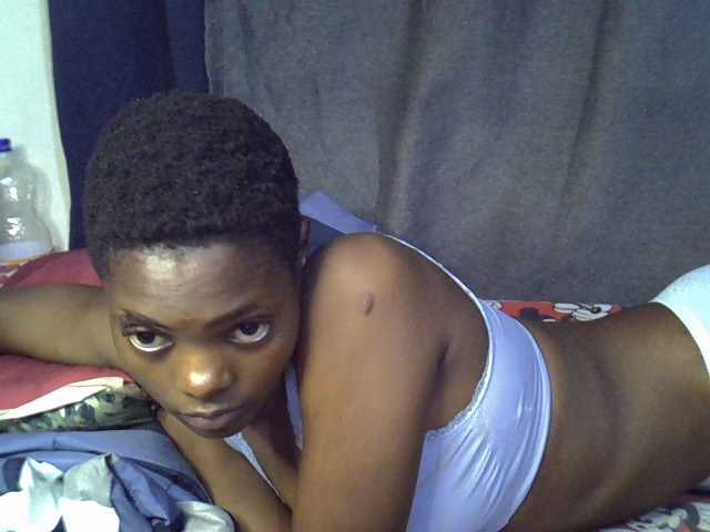 Slender-kerry live cam on BongaCams