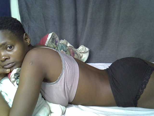 Slender-kerry live cam on BongaCams