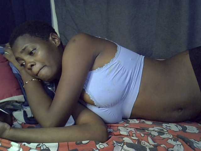 Slender-kerry live cam on BongaCams