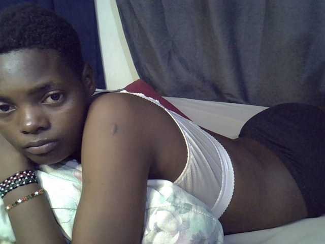 Slender-kerry live cam on BongaCams