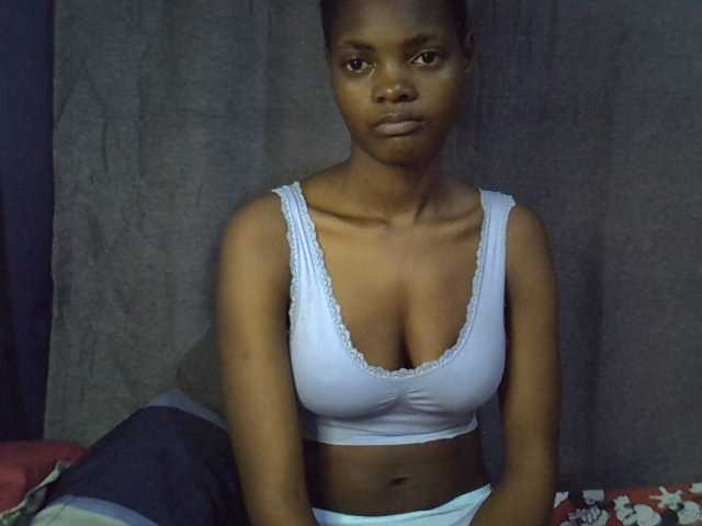 Slender-kerry live cam on BongaCams