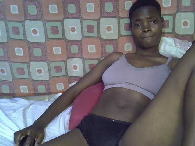 Slender-kerry live cam on BongaCams