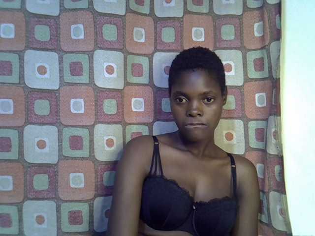 Slender-kerry live cam on BongaCams