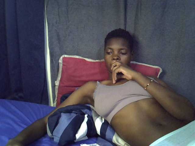 Slender-kerry live cam on BongaCams