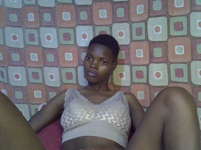 Slender-kerry live cam on BongaCams
