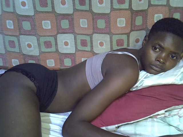 Slender-kerry live cam on BongaCams