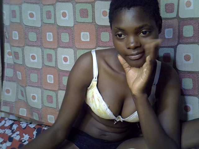 Slender-kerry live cam on BongaCams