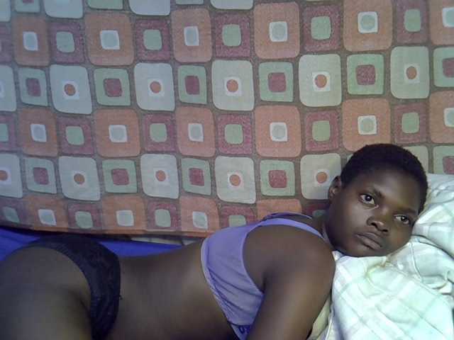 Slender-kerry live cam on BongaCams