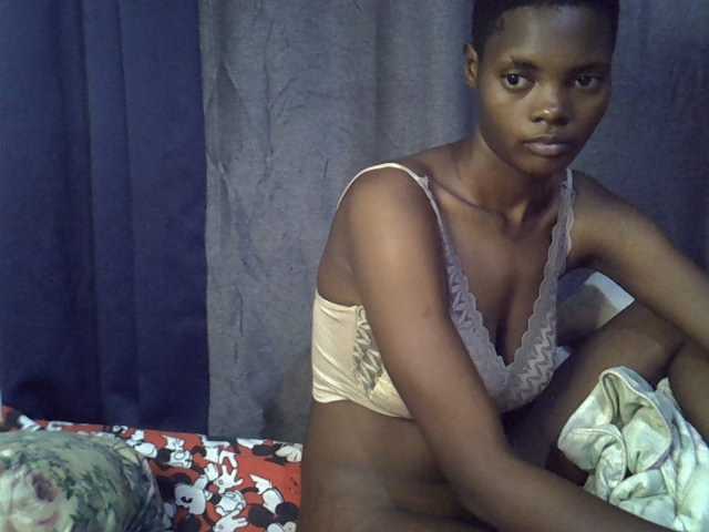 Slender-kerry live cam on BongaCams
