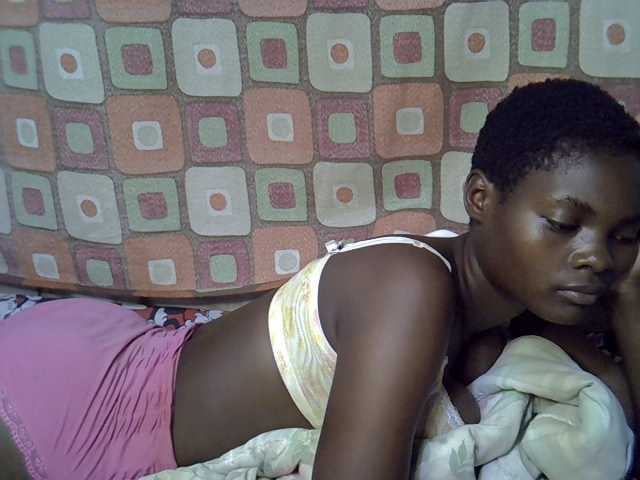 Slender-kerry live cam on BongaCams
