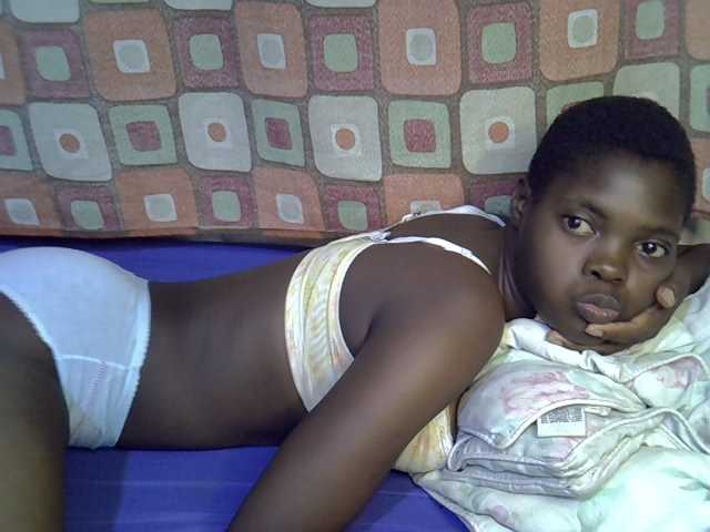 Slender-kerry live cam on BongaCams