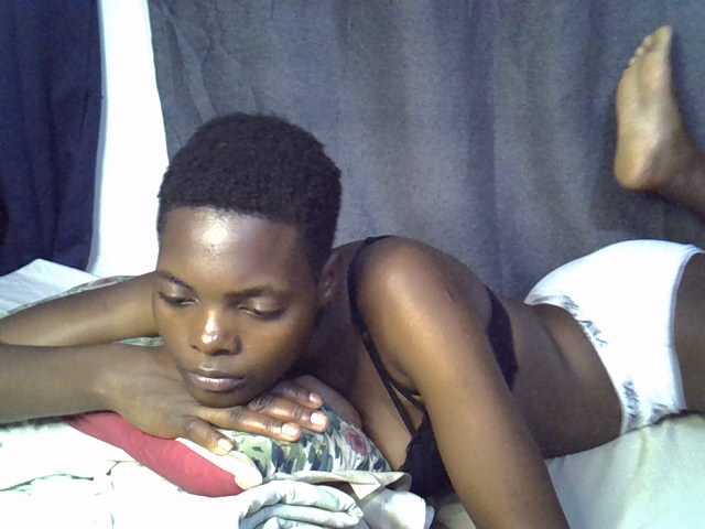 Slender-kerry live cam on BongaCams