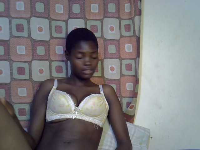 Slender-kerry live cam on BongaCams