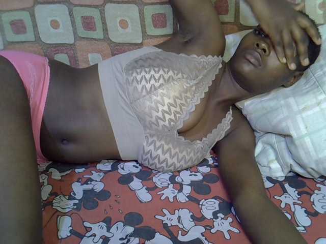Slender-kerry live cam on BongaCams