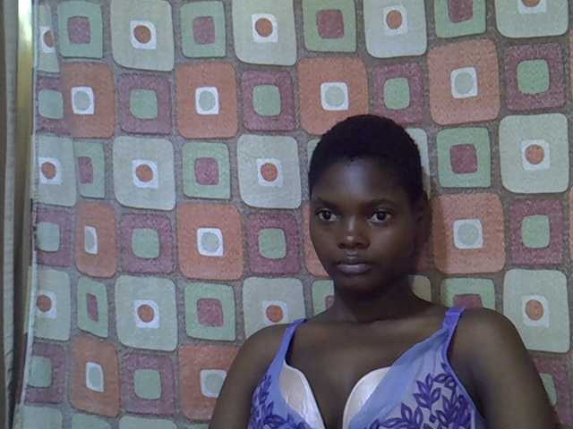 Slender-kerry live cam on BongaCams
