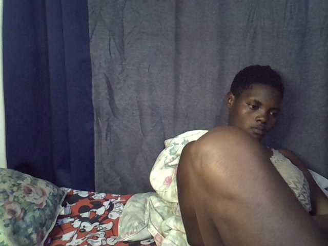 Slender-kerry live cam on BongaCams