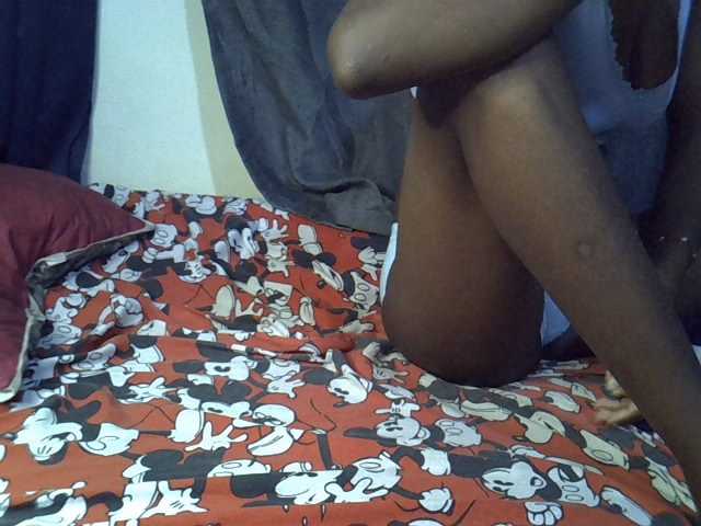 Slender-kerry live cam on BongaCams
