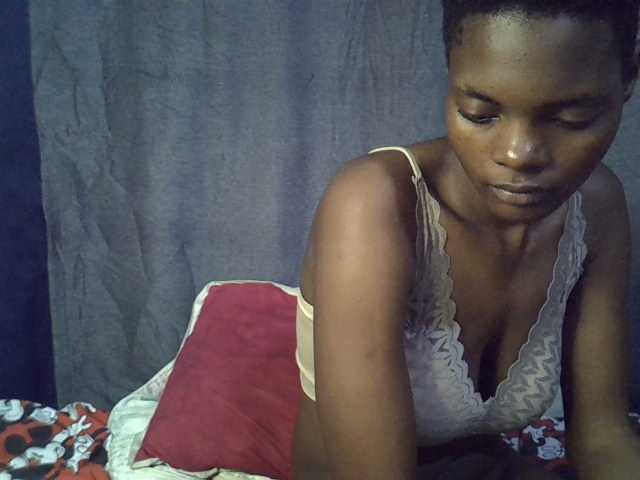 Slender-kerry live cam on BongaCams