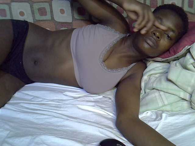 Slender-kerry live cam on BongaCams