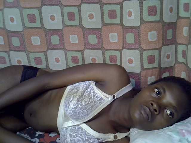 Slender-kerry live cam on BongaCams