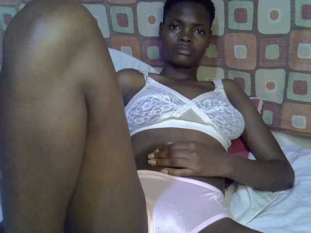 Slender-kerry live cam on BongaCams