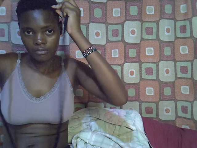 Slender-kerry live cam on BongaCams
