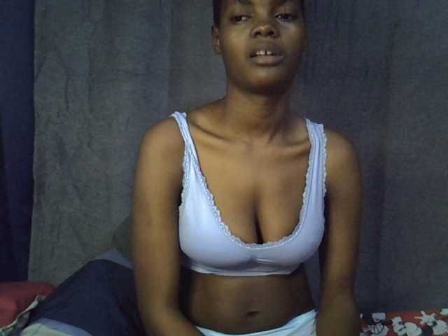 Slender-kerry live cam on BongaCams