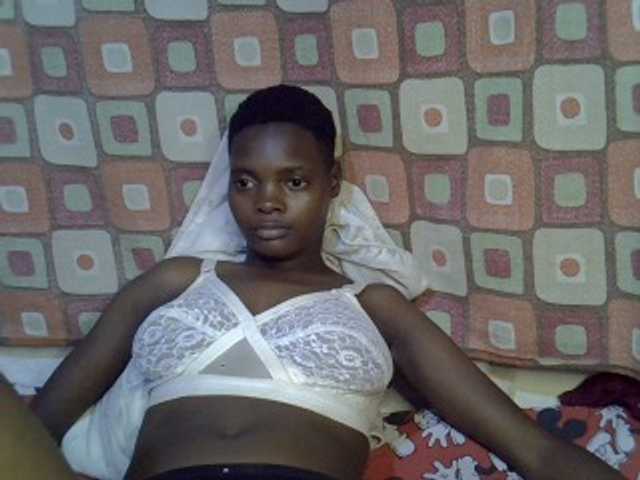 Slender-kerry live cam on BongaCams