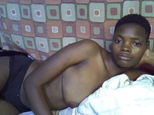 Slender-kerry live cam on BongaCams