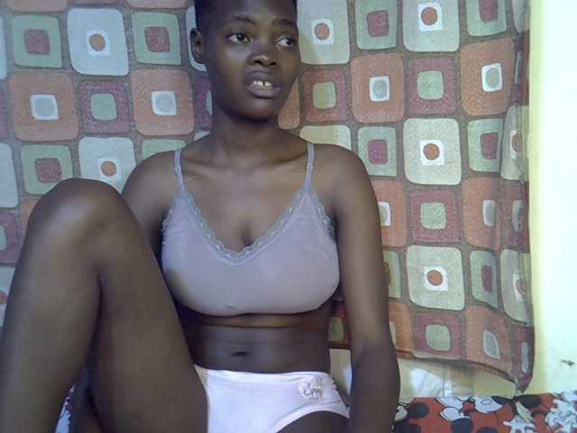 Slender-kerry live cam on BongaCams