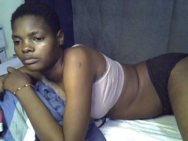 Slender-kerry live cam on BongaCams