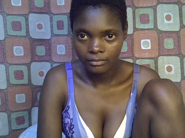 Slender-kerry live cam on BongaCams
